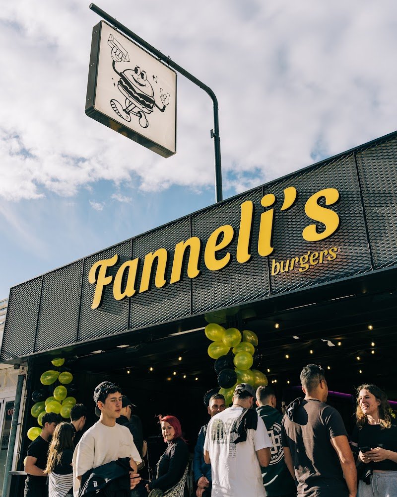 Fanneli's Burger Benidorm - Burgers y smash burgers - restaurante en Benidorm, Alicante, España