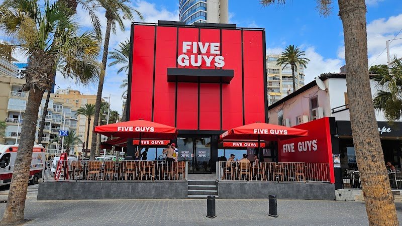 Five Guys Burgers and Fries Benidorm - restaurante en Benidorm, Alicante, España