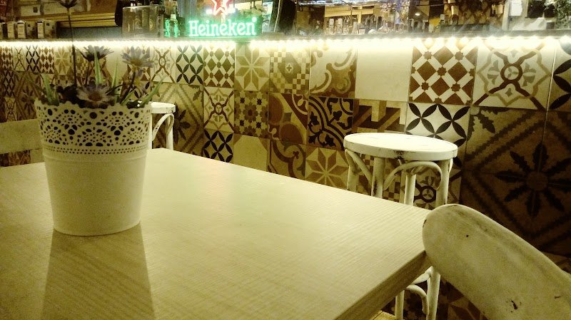 Gastrobar A Fer La Ma - restaurante en Valencia, Valencia, España
