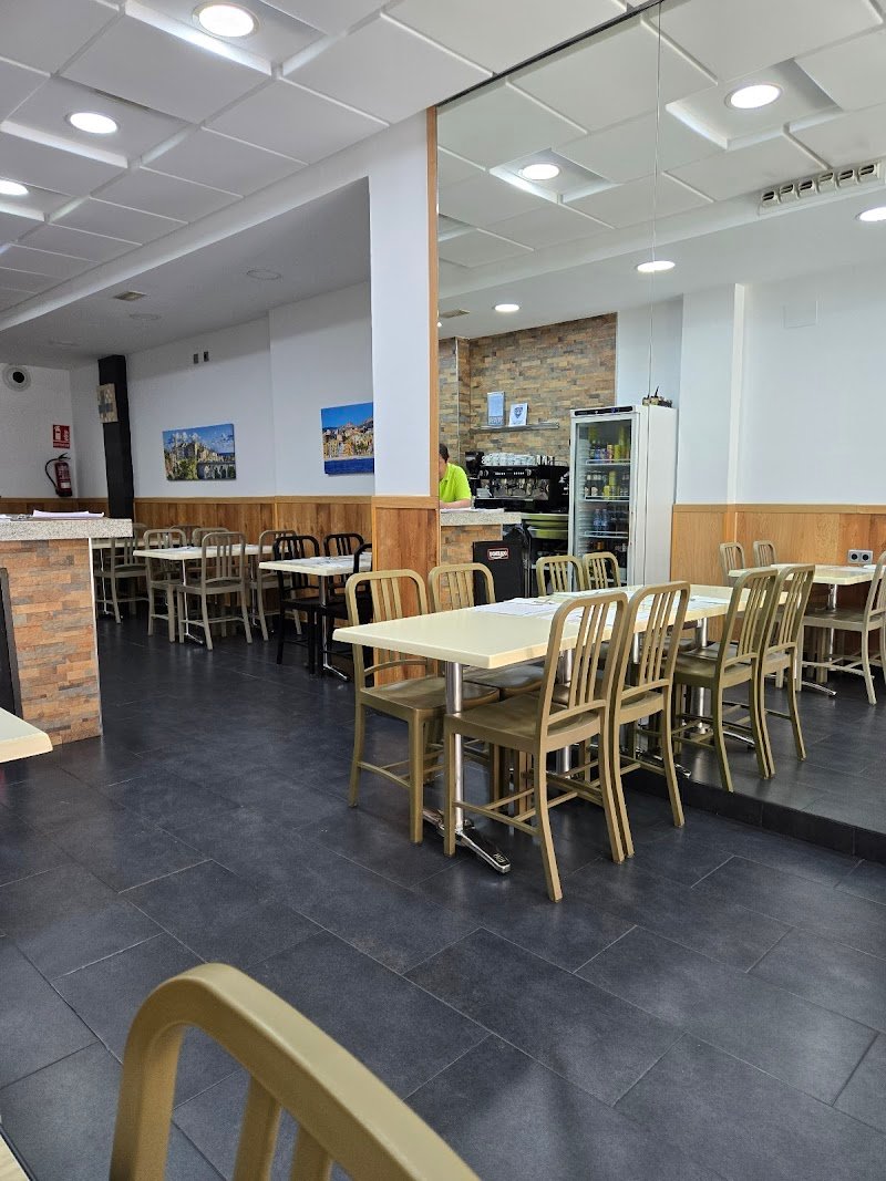 GastroBar & Cafetería La Creueta - restaurante en Villajoyosa, Alicante, España