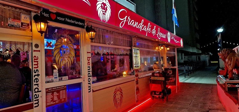 Grandcafé De Leeuw - restaurante en Benidorm, Alicante, España