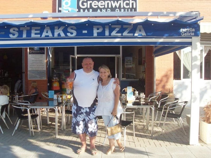 Greenwich Bar and Grill - restaurante en Pilar de la Horadada, Alicante, España