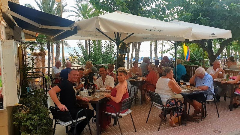 GUSTO Bar & Bistro - restaurante en Benidorm, Alicante, España