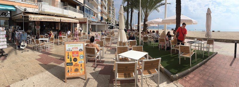 Heladería Apolo Cervecería - restaurante en Cullera, Valencia, España