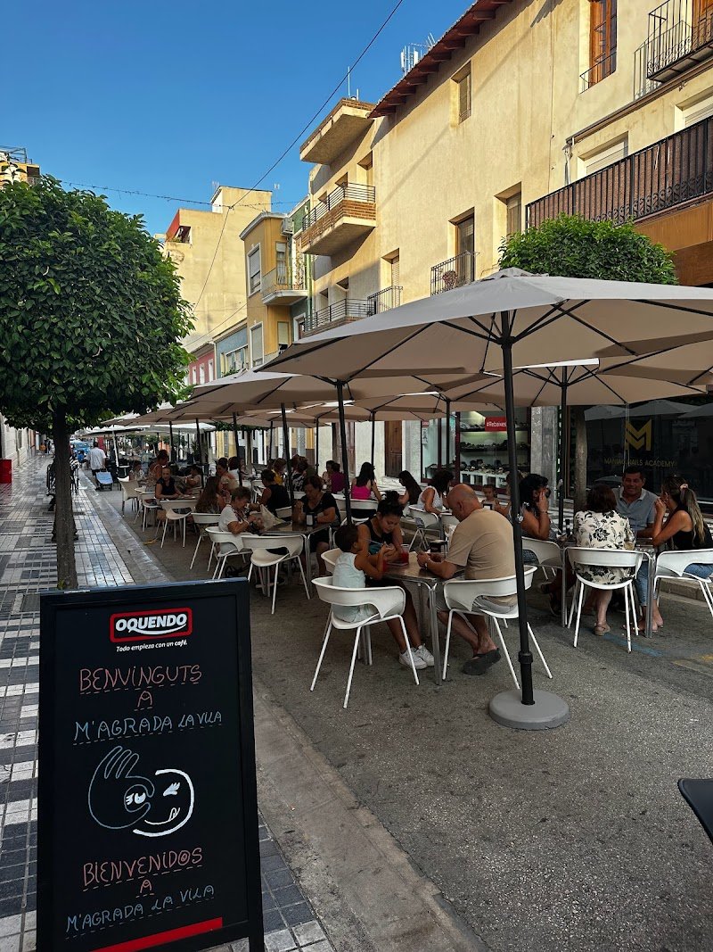 Heladería M'Agrada Yogurtería Cafetería Crepería Villajoyosa - restaurante en Villajoyosa, Alicante, España