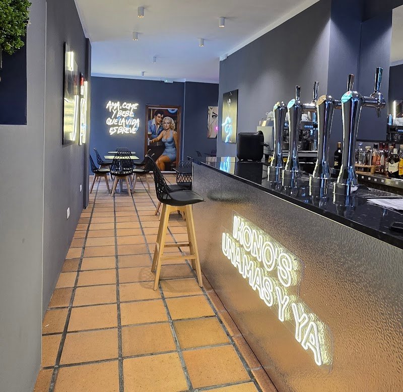 IKONO'S Bar - restaurante en Sagunto, Valencia, España