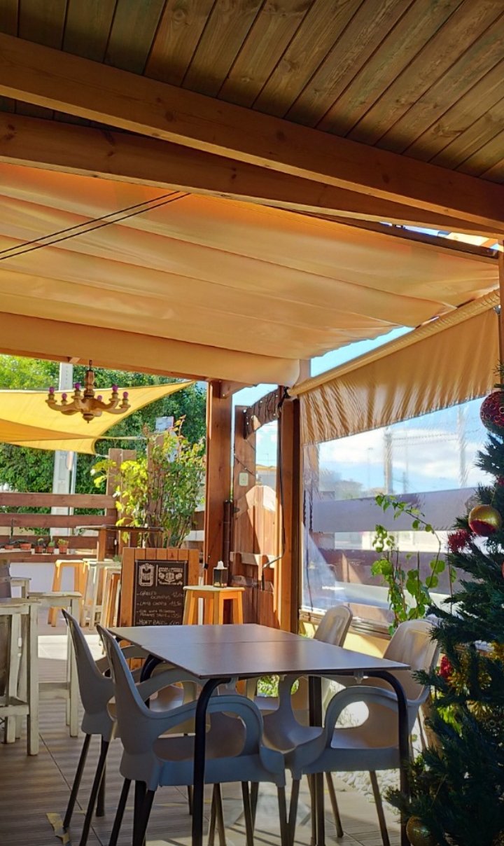 Il Capezzolo pizzeria - restaurante en Santa Pola, Alicante, España