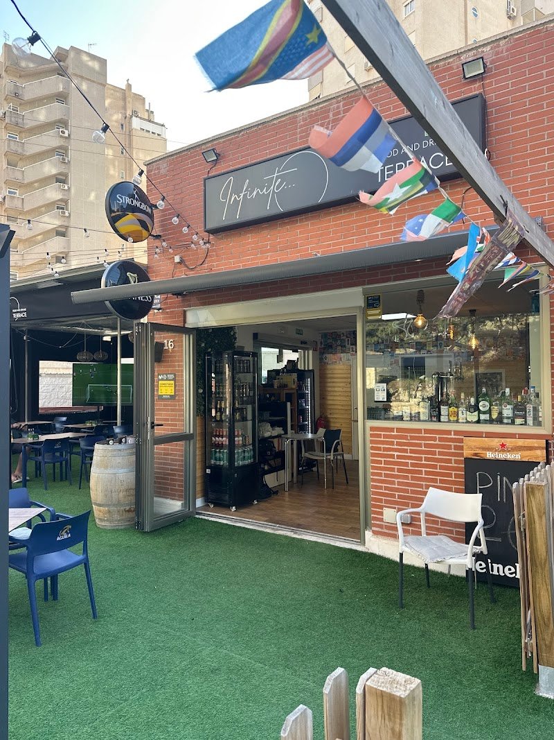 Infinite food and drinks - restaurante en Finestrat, Alicante, España