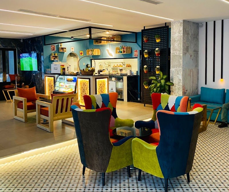 kenza Banús - restaurante en Marbella, Málaga, España