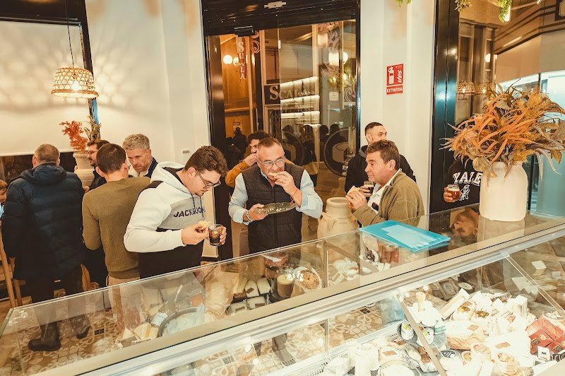La Candela de Lola - Quesería Taberna Tienda - restaurante en Elche, Alicante, España