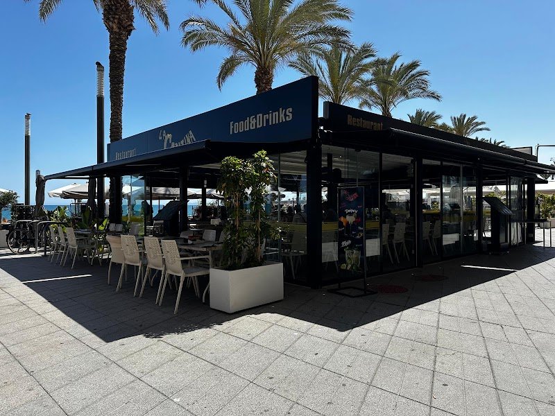 La Cantina Food & Drinks/ Restaurant/ Oceanfront - restaurante en Torrevieja, Alicante, España