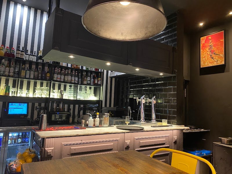 La Folie Burgers & Tatuaje - restaurante en Alicante, Alicante, España