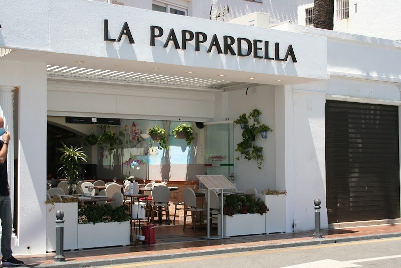 La Pappardella Puerto Banús - restaurante en Marbella, Málaga, España