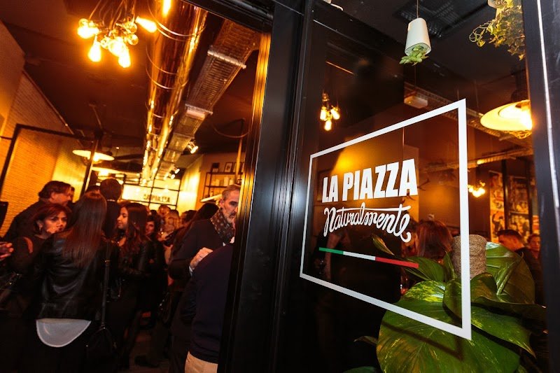 La Piazza Correos - restaurante en Valencia, Valencia, España