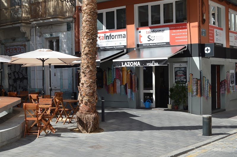 LA ZONA SOCIAL BAR - restaurante en Alicante, Alicante, España