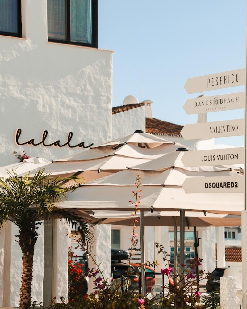 Lalala Puerto Banús - restaurante en Marbella, Málaga, España