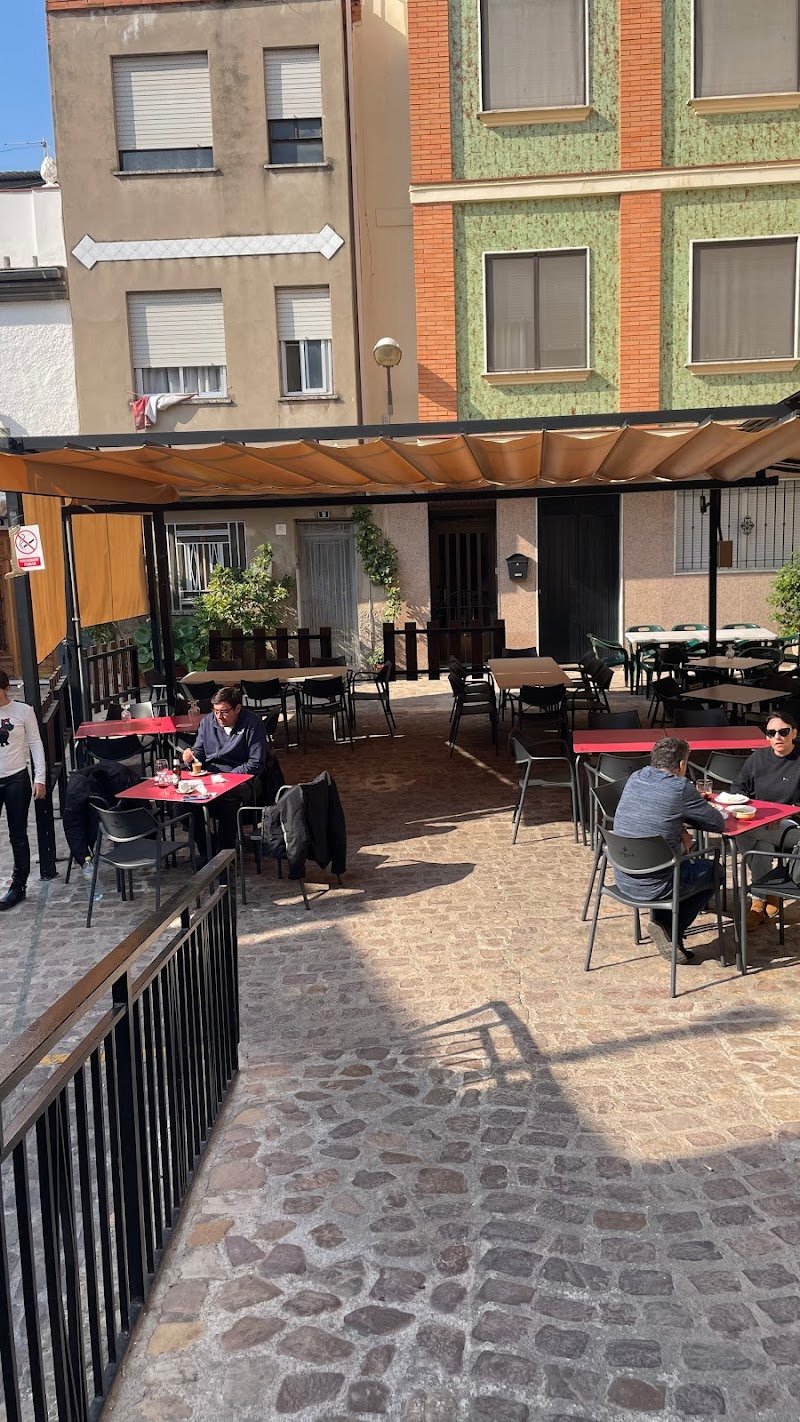 Les Cholines - restaurante en La Vall d'Uixó, Castellón, España