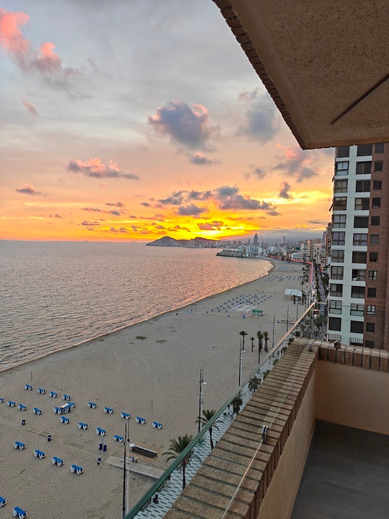 Les Dunes Suites - restaurante en Benidorm, Alicante, España