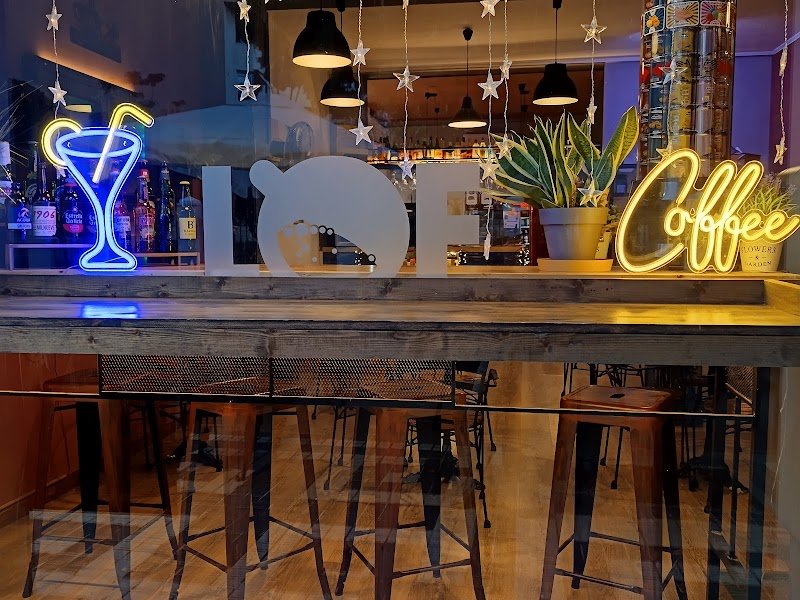 LOF coffee bar - restaurante en Villajoyosa, Alicante, España