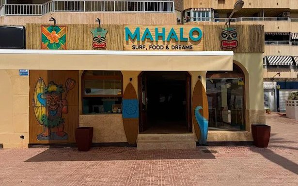 Mahalo Surf Bar - restaurante en El Campello, Alicante, España
