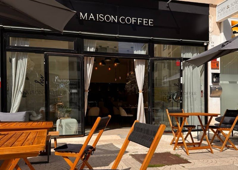 maison coffee albir - restaurante en Alfaz del Pi, Alicante, España