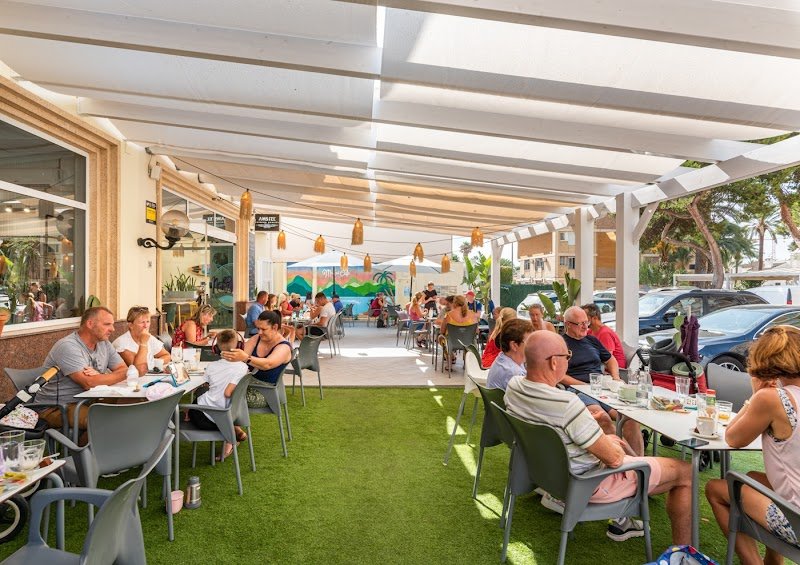 Makai Cafe - restaurante en Orihuela Costa, Alicante, España