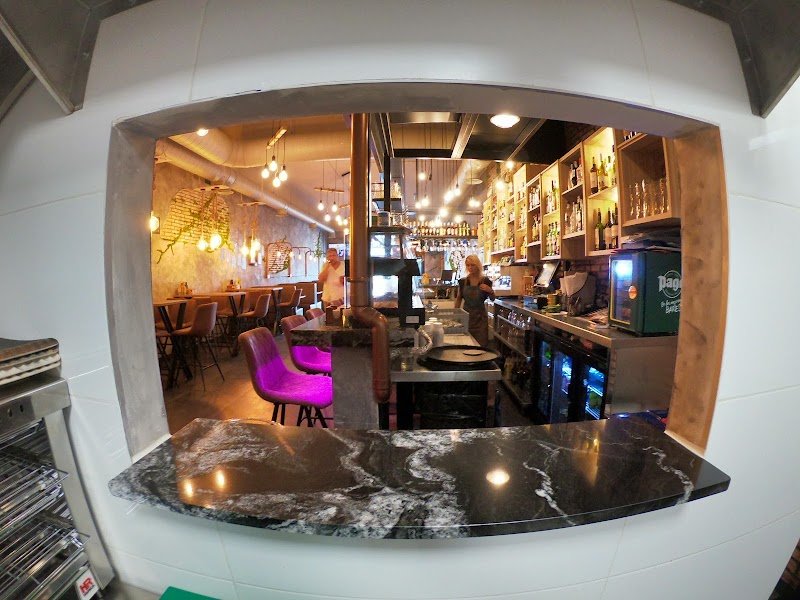 Marco Polo Bar - restaurante en Torrevieja, Alicante, España