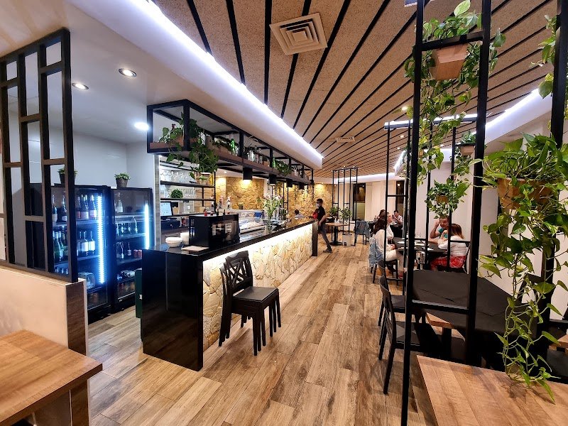 Marisquería El Túnel - restaurante en Alicante, Alicante, España