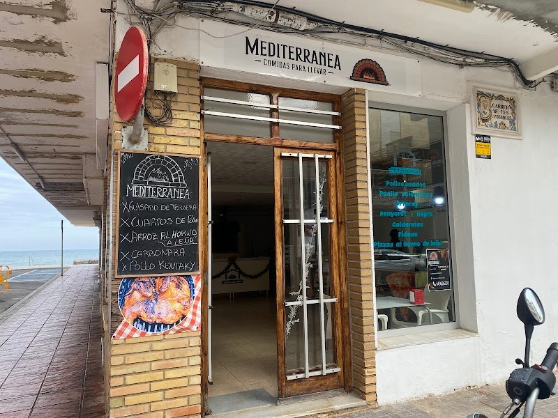 Mediterránea comidas para llevar - restaurante en El Perelló, Valencia, España