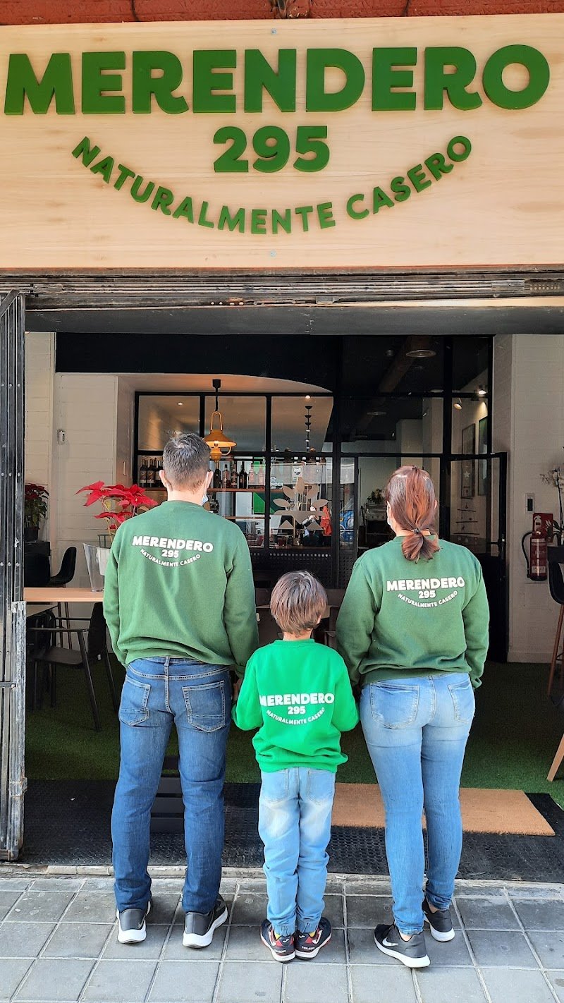 Merendero 295 - restaurante en Alicante, Alicante, España
