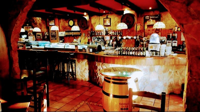 Mesón - Restaurante ~ Adrián - restaurante en Valencia, Valencia, España
