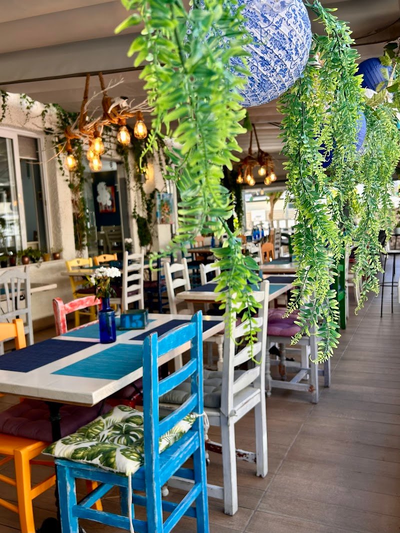 Mundo Pequeño - restaurante en Torrevieja, Alicante, España