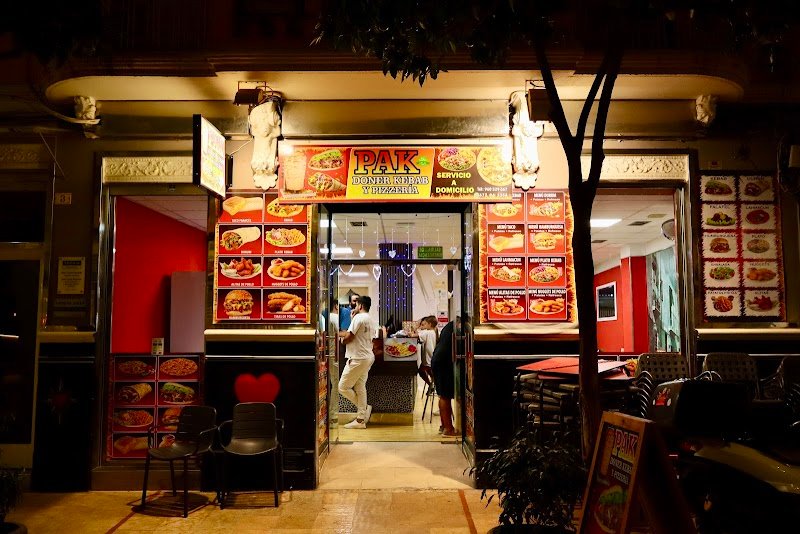 Pak doner kabab y pizzería - restaurante en Gandía, Valencia, España