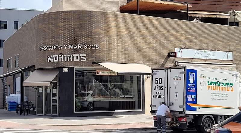 Pescados y Mariscos Moñinos - restaurante en El Campello, Alicante, España
