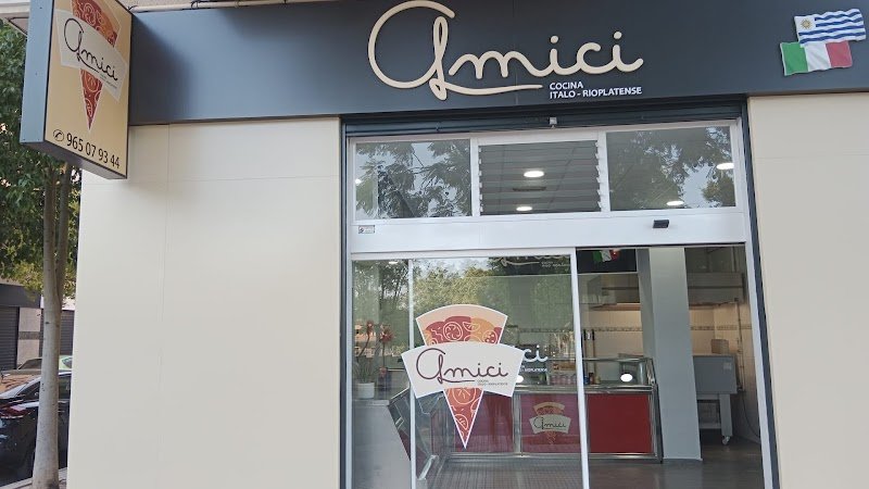 Pizzería Amici Altabix - restaurante en Elche, Alicante, España