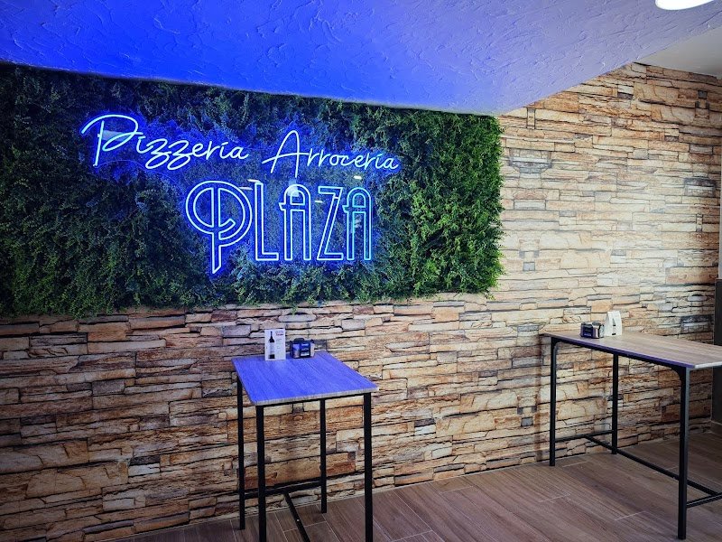 Pizzería Arrocería Plaza - restaurante en Pilar de la Horadada, Alicante, España
