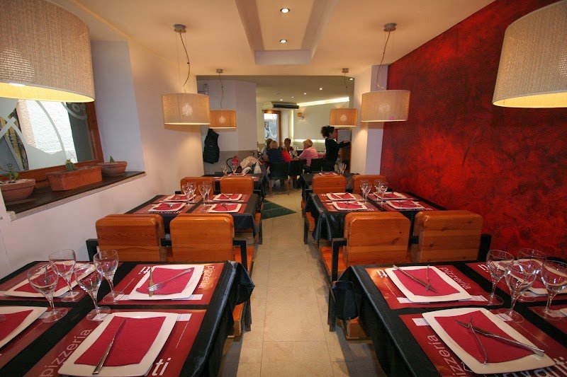 Pizzería AVANTI - restaurante en Benidorm, Alicante, España