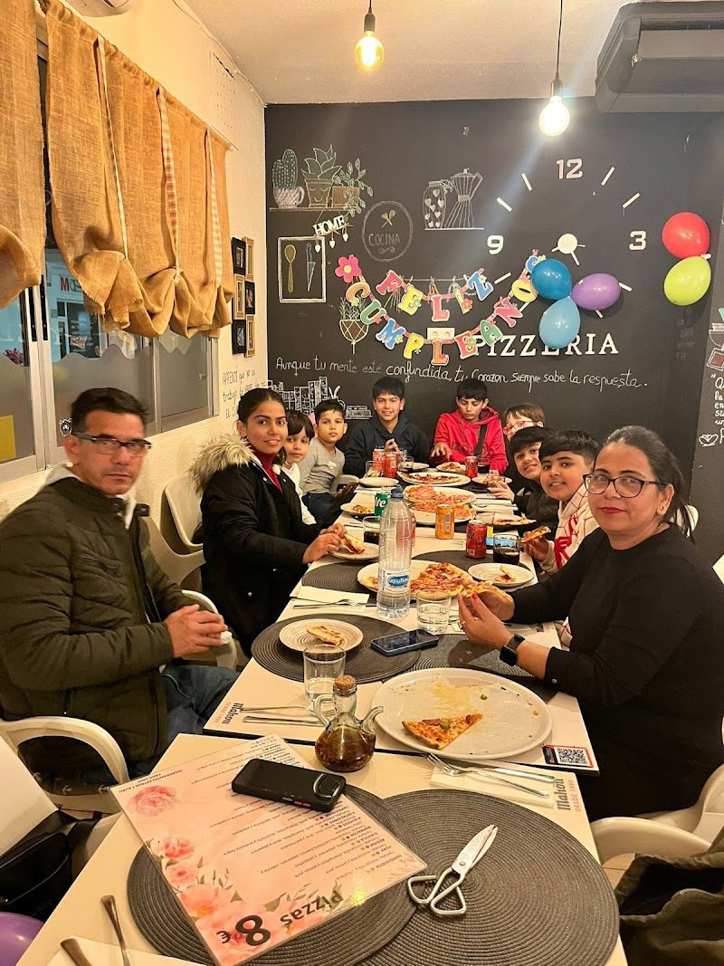 Pizzería Punto de encuentro - restaurante en Altea, Alicante, España