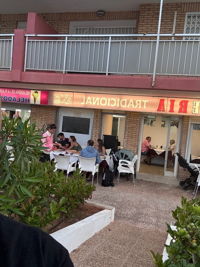 Pizzeria Tradicional Canet - restaurante en Canet d'en Berenguer, Valencia, España