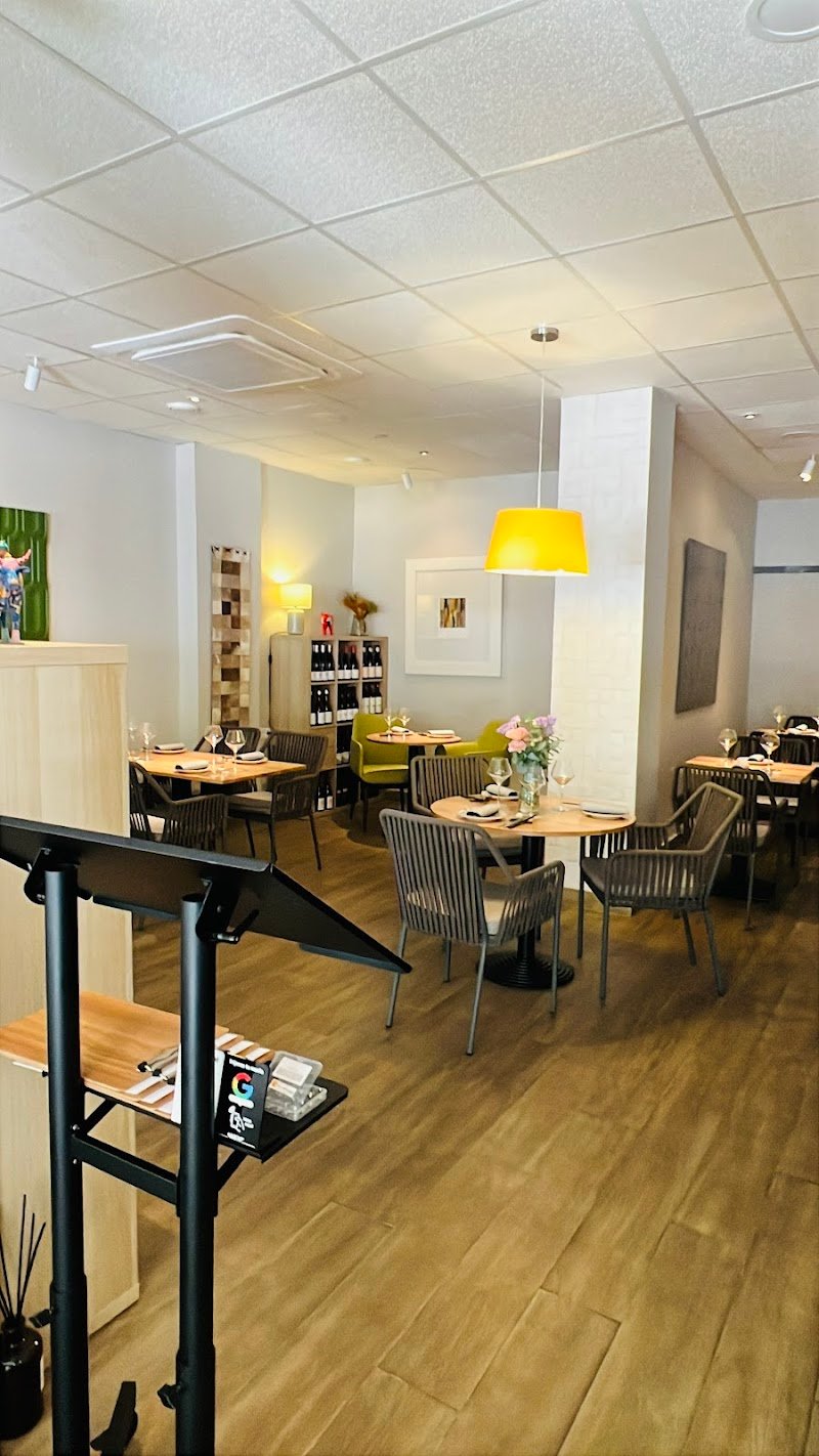 QOM Restaurante - restaurante en Alboraya, Valencia, España