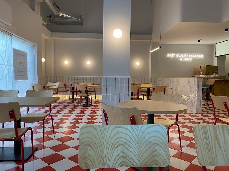 Redline Burger San Juan - restaurante en Alicante, Alicante, España