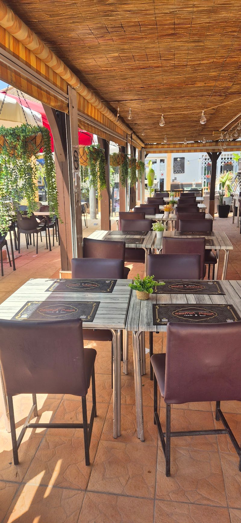 Restaurante Azafran Indian Restaurant - restaurante en Arenales del Sol, Alicante, España