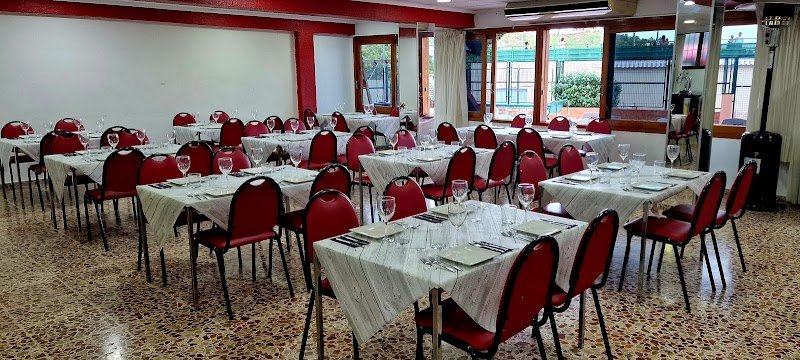 Restaurante Club de Tenis Valldigna - restaurante en Tavernes de la Valldigna, Valencia, España