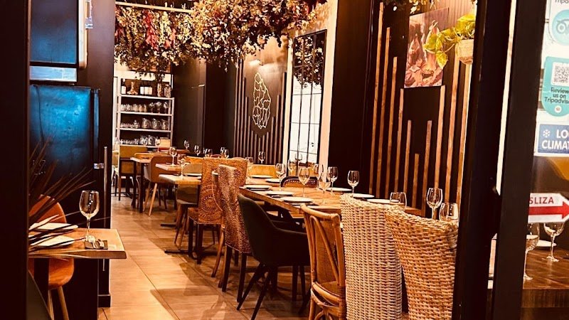 Restaurante de Carne - Cabaña Bar - restaurante en Alicante, Alicante, España