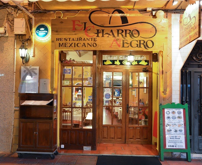 Restaurante El Charro Negro - restaurante en Torrevieja, Alicante, España