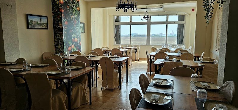 Restaurante La Albufera - restaurante en El Perelló, Valencia, España