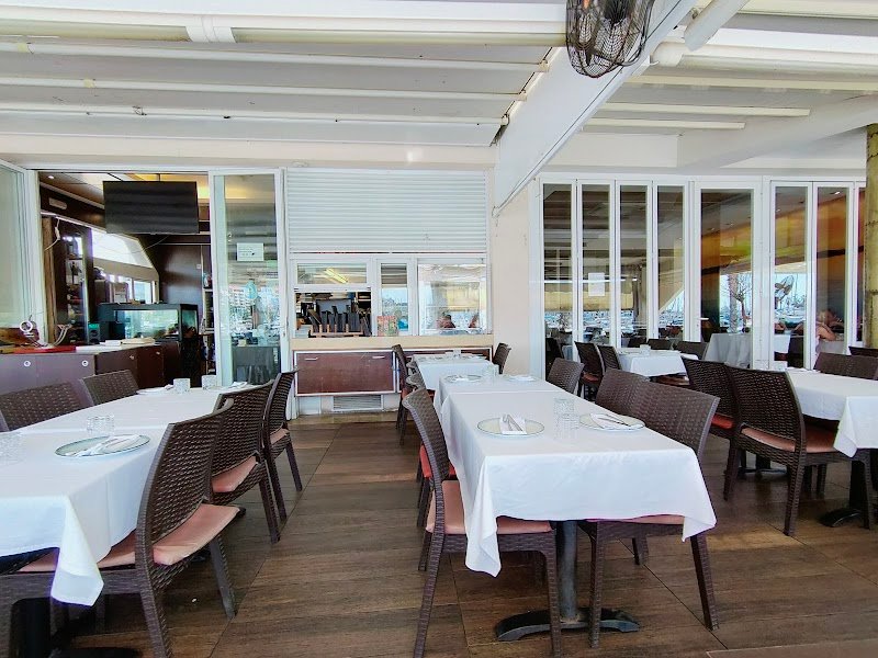 Restaurante La Brújula - restaurante en Alicante, Alicante, España