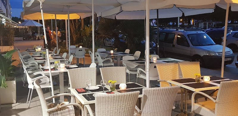 Restaurante Las Dos Perlas - restaurante en Moraira, Alicante, España