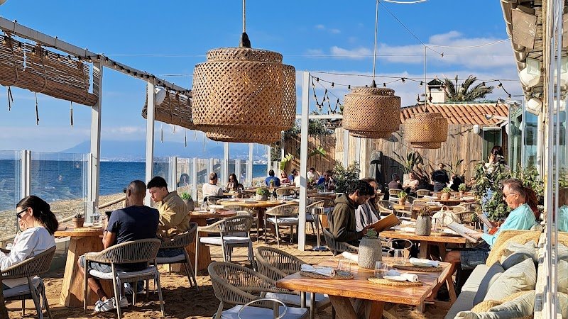 Restaurante Luuma Beach Marbella - restaurante en Marbella, Málaga, España