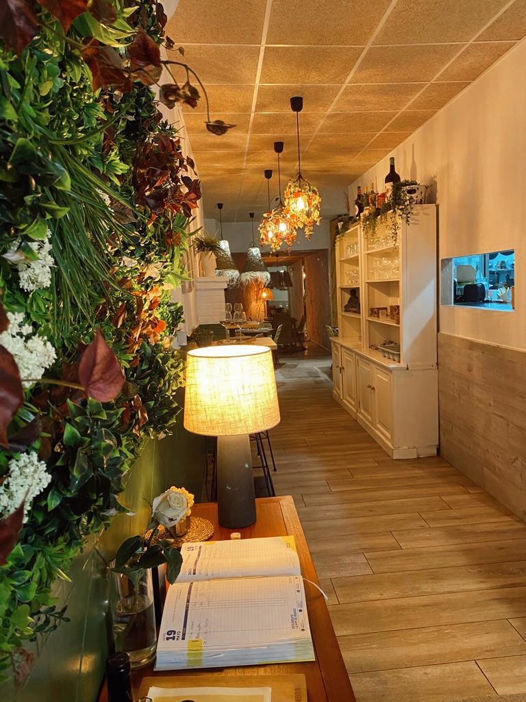 Resto - Bar Camiri - restaurante en Valencia, Valencia, España